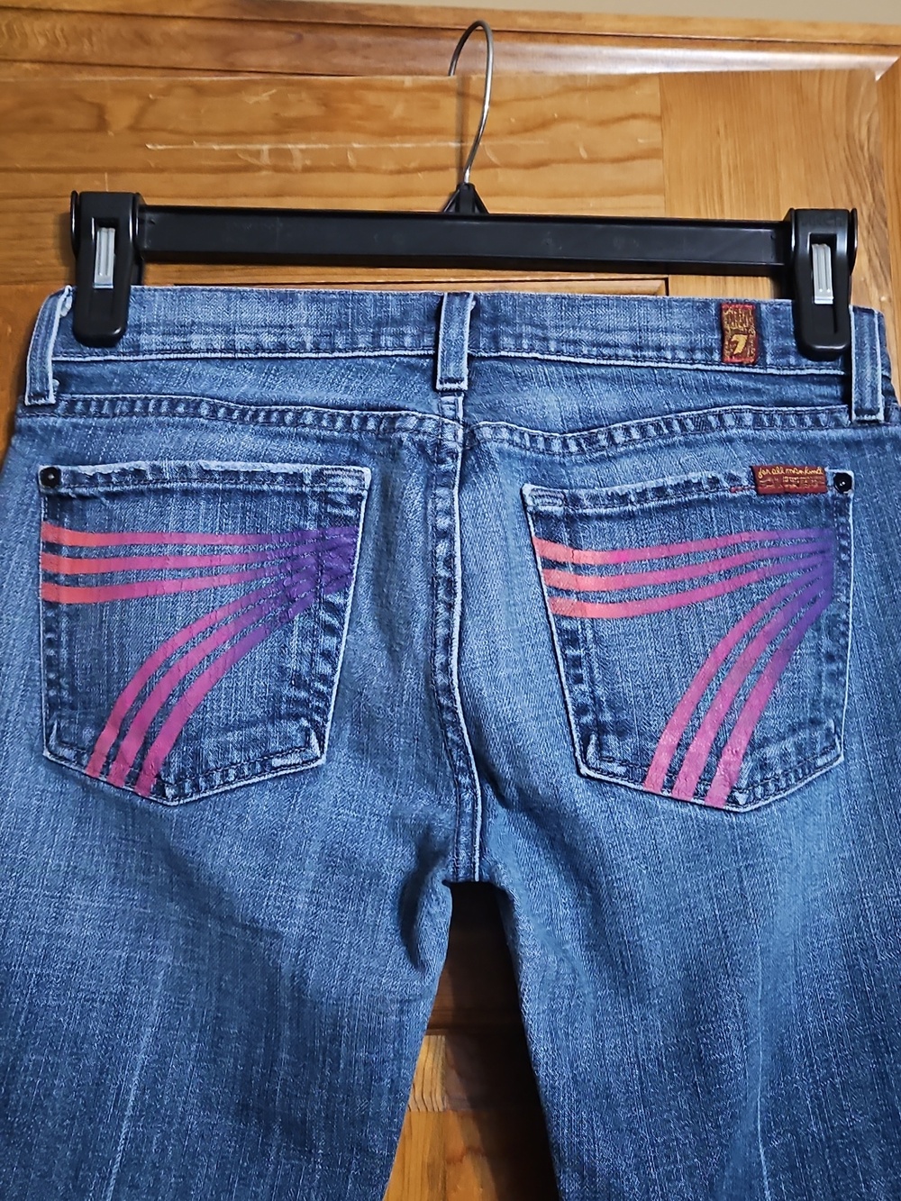 7 For All Mankind Dojo Moonwater Wash Low-Rise Flare Jeans Pink To Purple - Picture 7 of 12